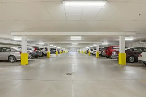 5 Sally Sweets Way Salem NH 03079