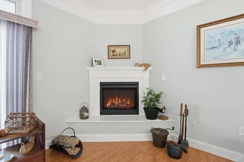 5 Sally Sweets Way Salem NH 03079