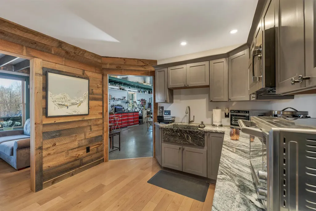 34 Stable Road Milford NH 03055