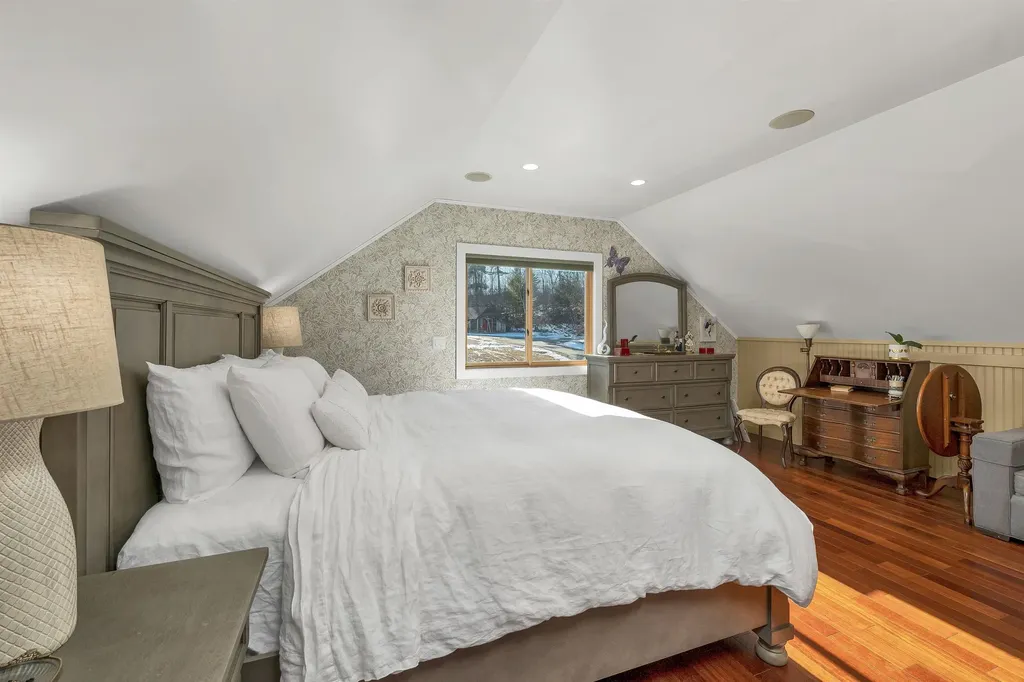 34 Stable Road Milford NH 03055