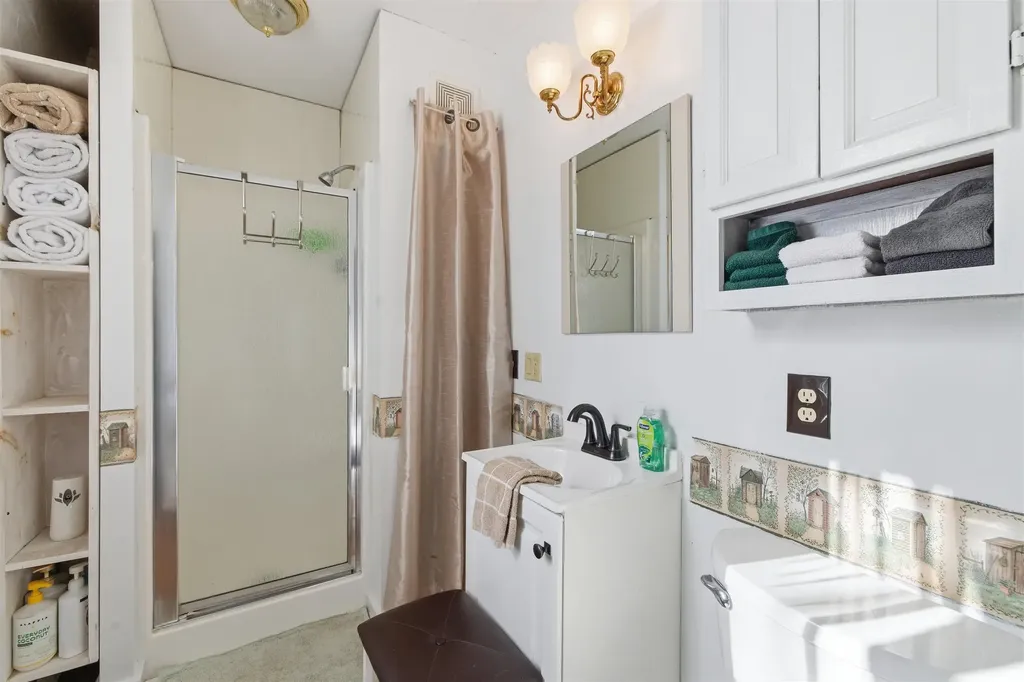 51 Pollard Road Lincoln NH 03251