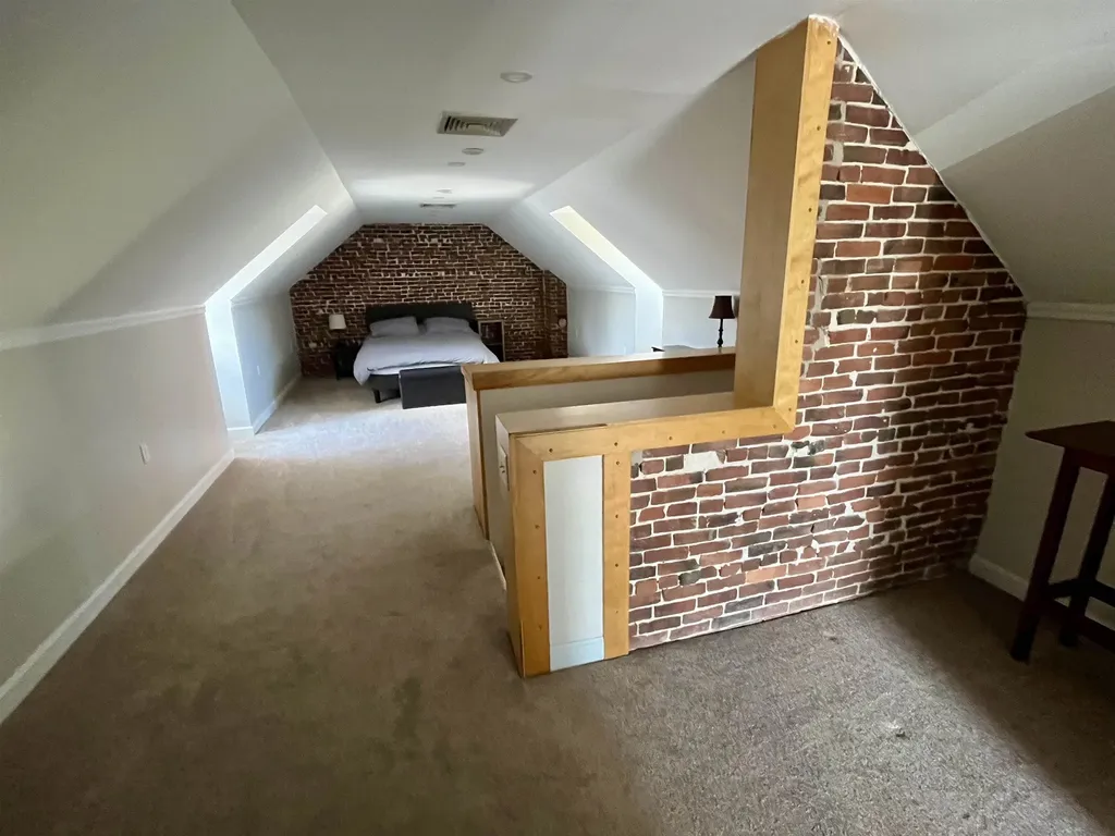 67 Middle Street Manchester NH 03101