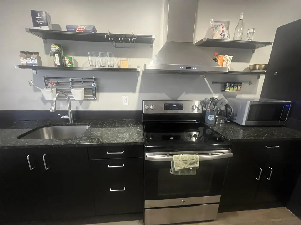 67 Middle Street Manchester NH 03101