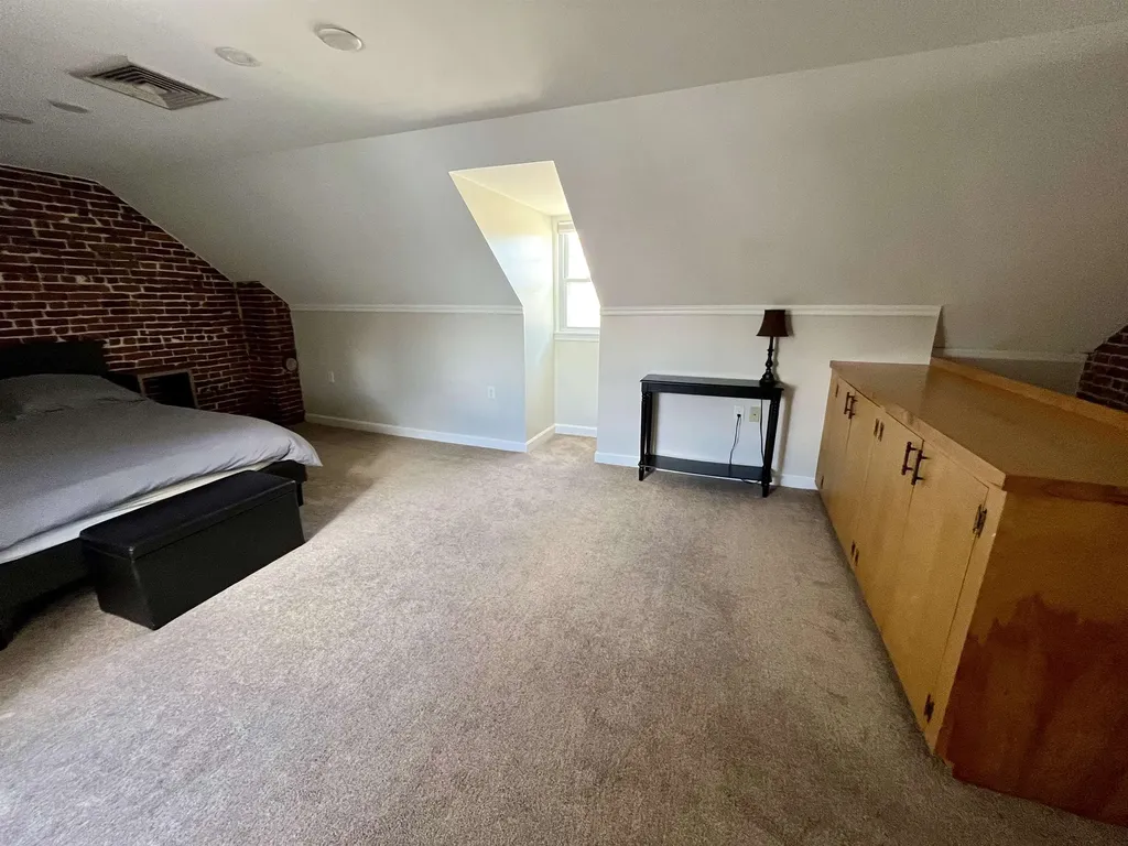 67 Middle Street Manchester NH 03101