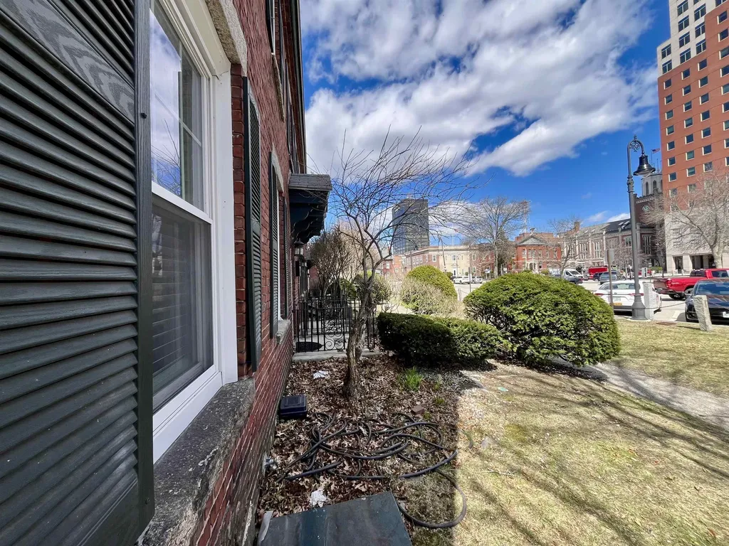 67 Middle Street Manchester NH 03101