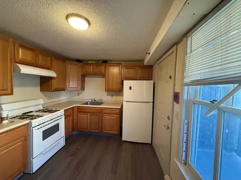 194 Spruce Street Manchester NH 03103