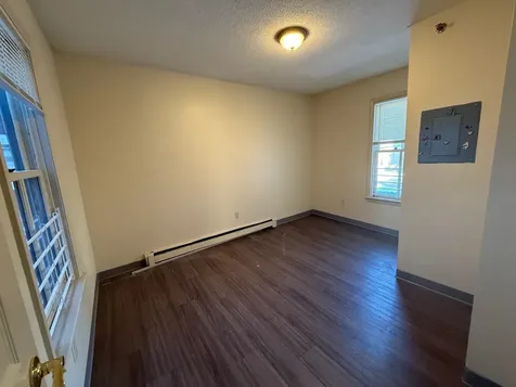 194 Spruce Street Manchester NH 03103