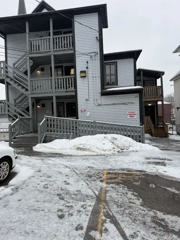 194 Spruce Street Manchester NH 03103