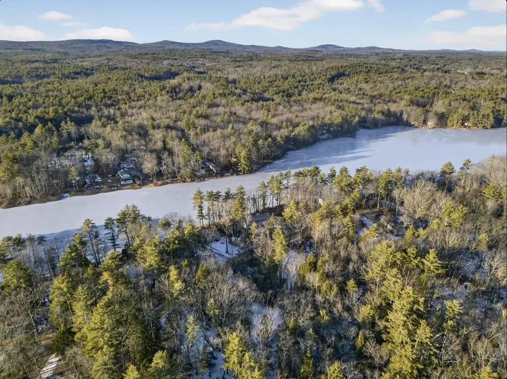 739 Berry River Road Barrington NH 03868