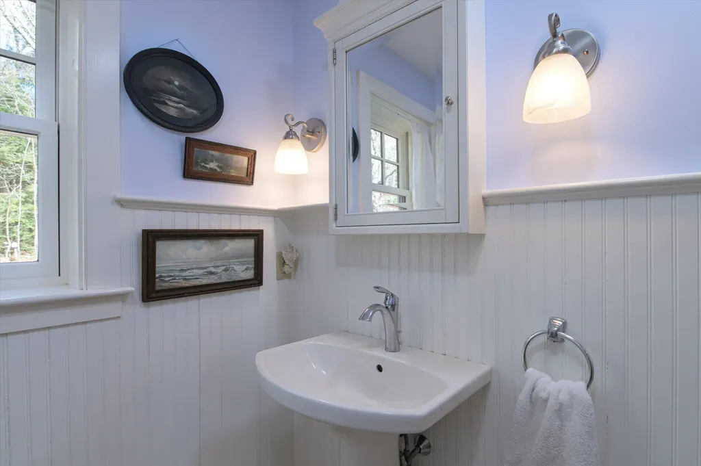 135 Fred Houghton Road Putney VT 05346