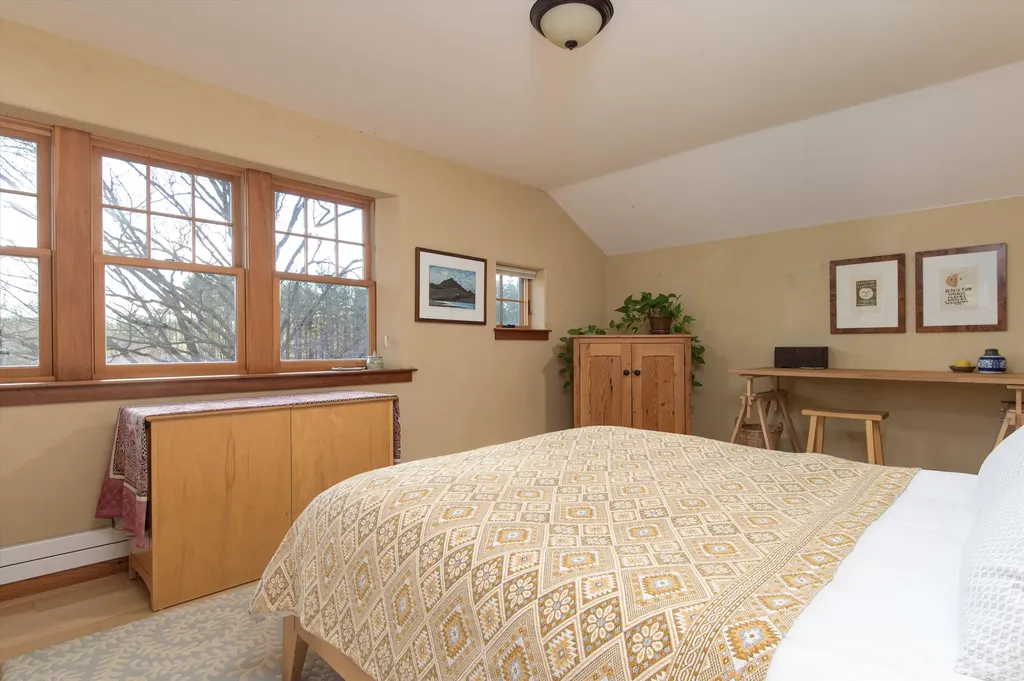 135 Fred Houghton Road Putney VT 05346