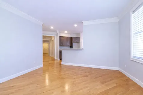 10 Braemoor Woods Road Salem NH 03079