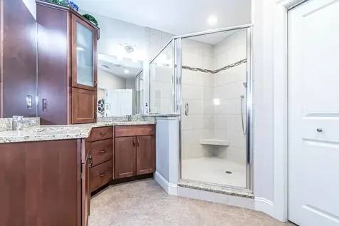 10 Braemoor Woods Road Salem NH 03079