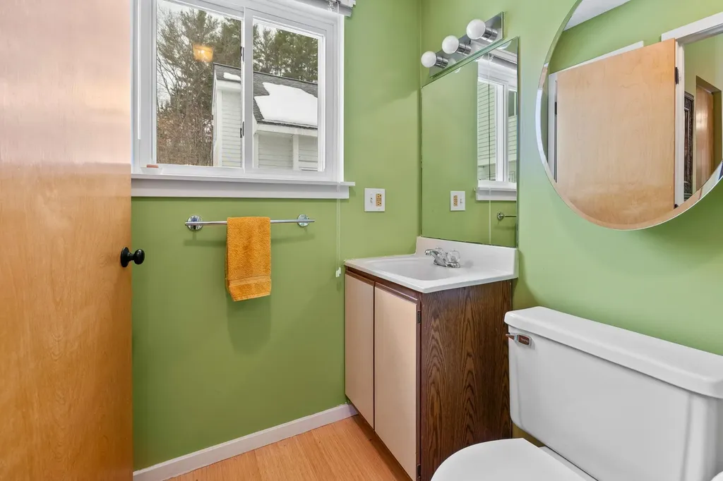 26 Marsten Lane Enfield NH 03748