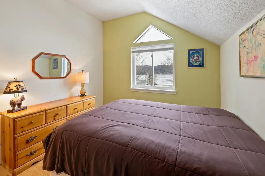 26 Marsten Lane Enfield NH 03748