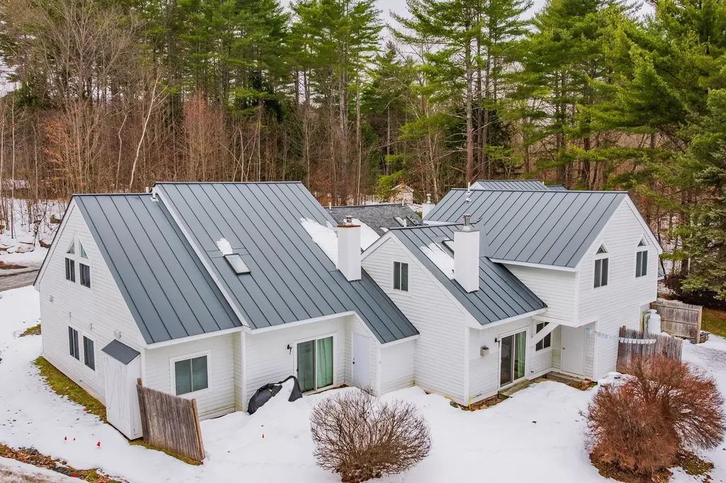 26 Marsten Lane Enfield NH 03748