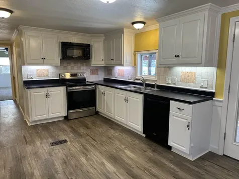 23 Holiday Lane Belmont NH 03220