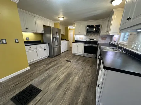 23 Holiday Lane Belmont NH 03220