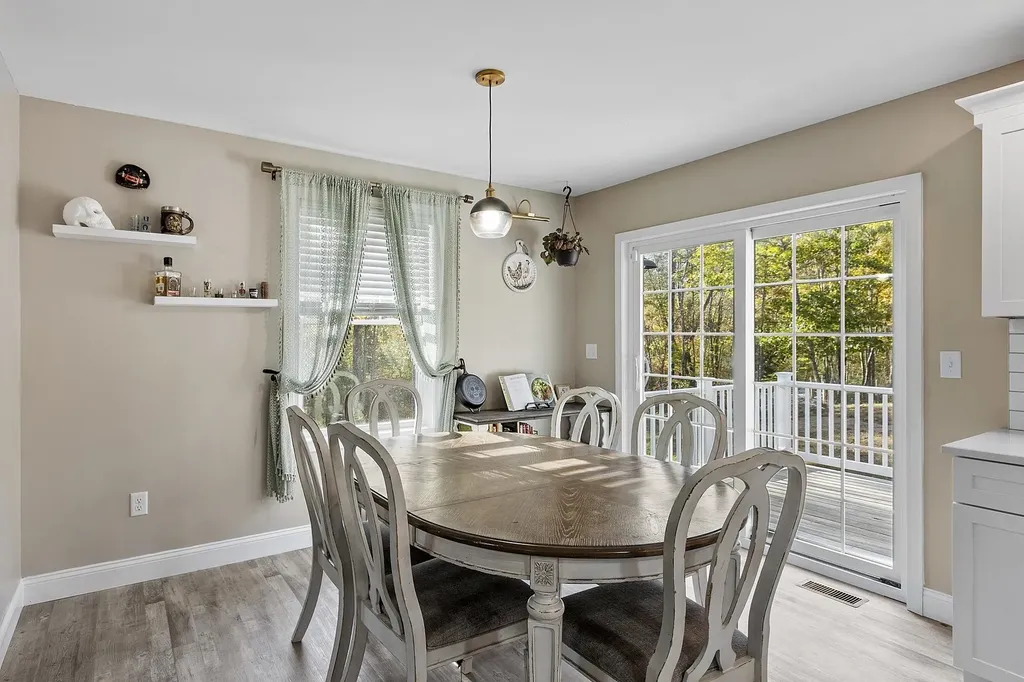 133 Smoke Street Barrington NH 03825