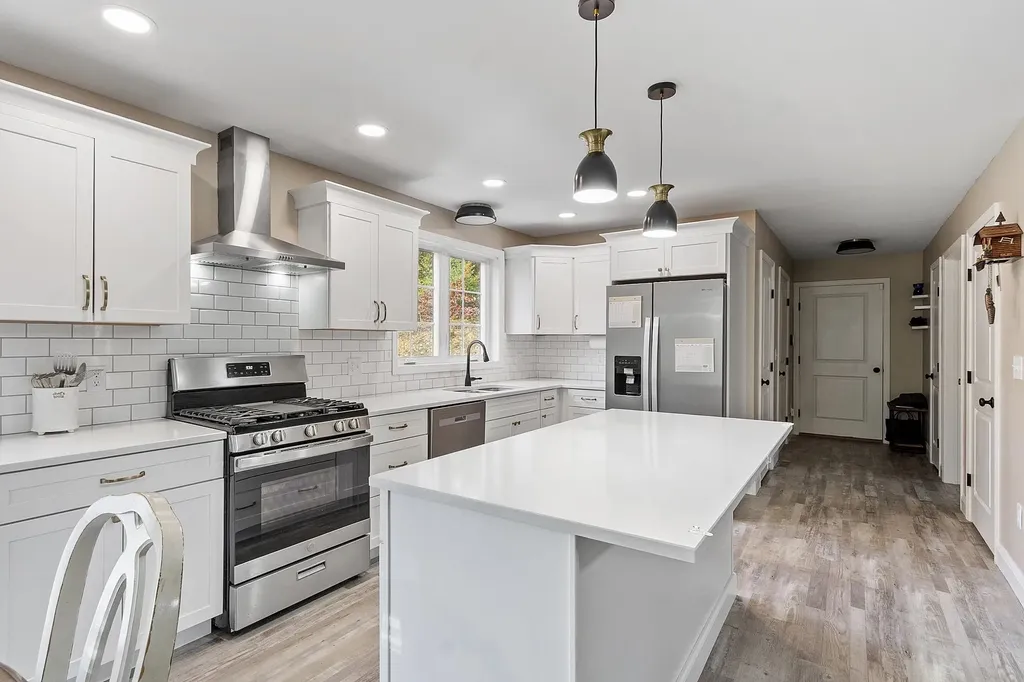 133 Smoke Street Barrington NH 03825