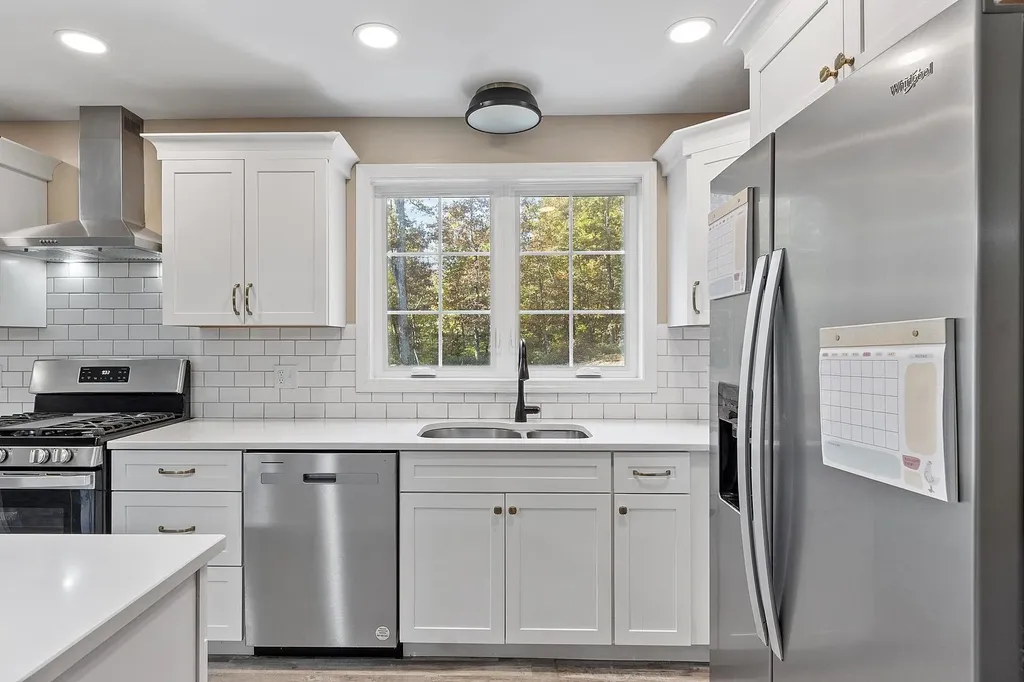 133 Smoke Street Barrington NH 03825