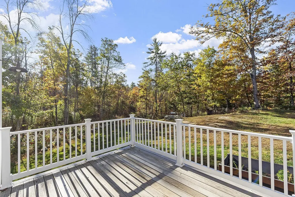 133 Smoke Street Barrington NH 03825