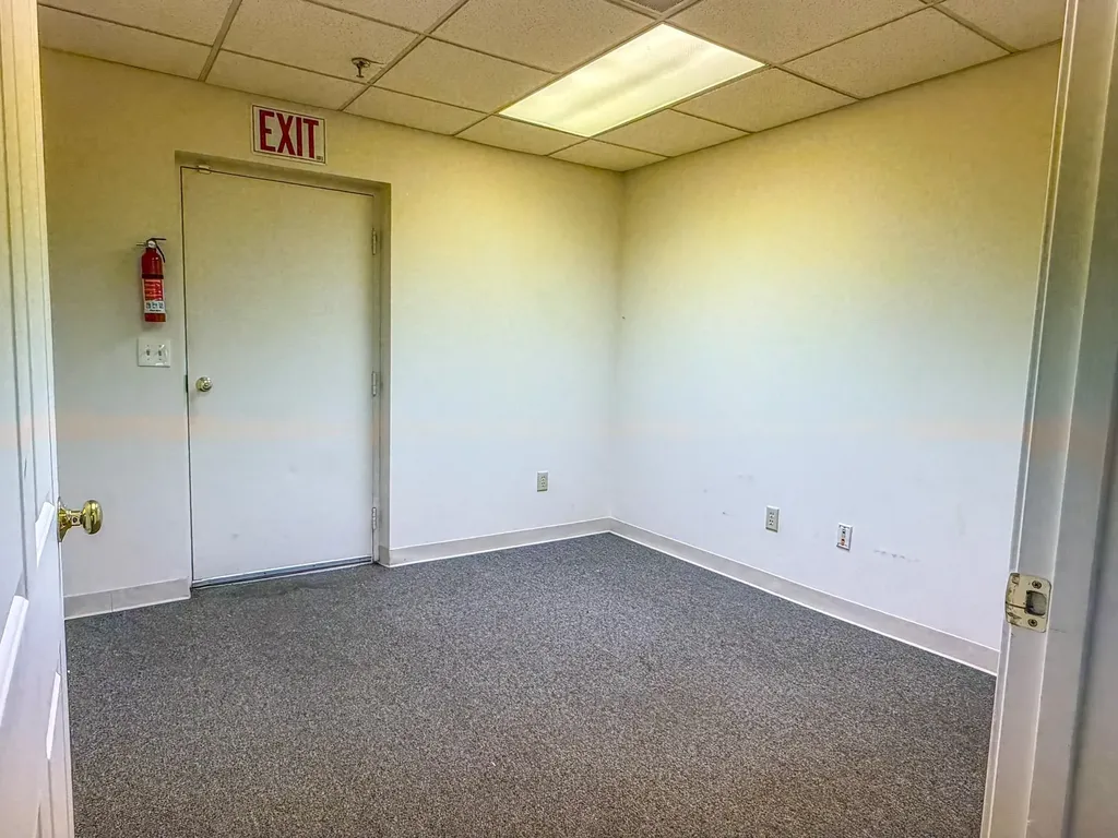 135 Lafayette Road North Hampton NH 03862