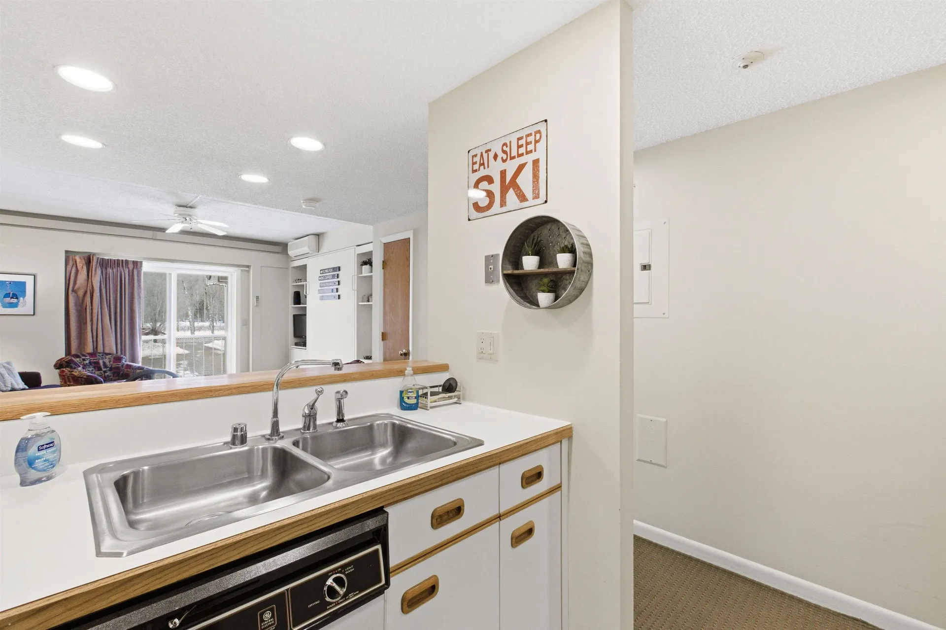 48 Cooper Memorial Drive Lincoln NH 03251