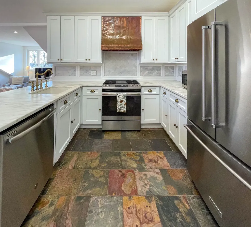 81 White Loop Ludlow VT 05149