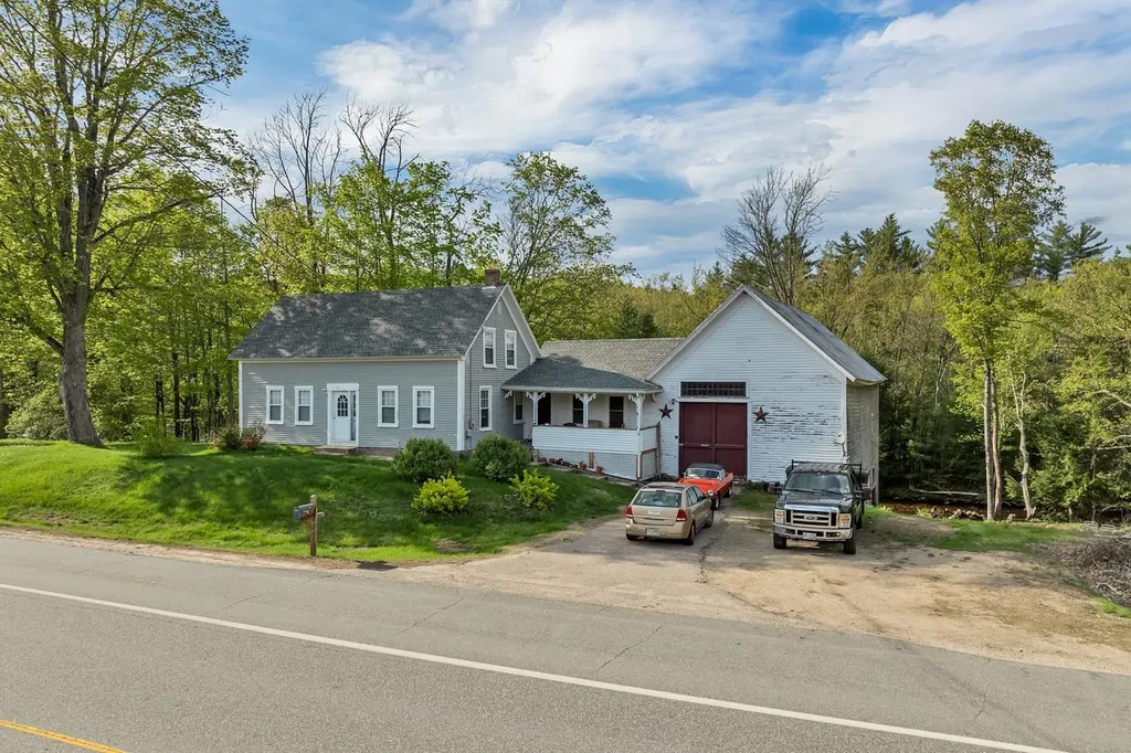 86 Bearcamp Highway Tamworth NH 03883