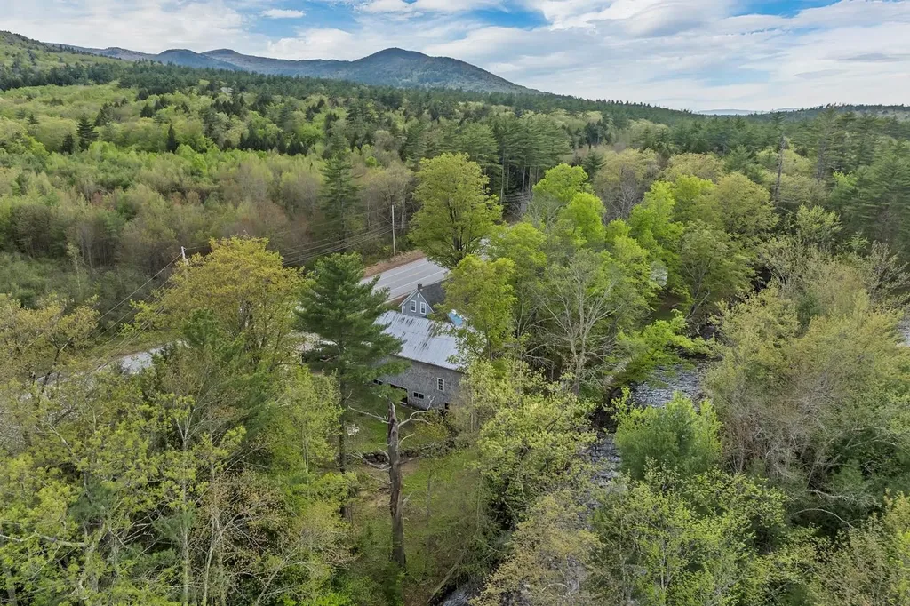 86 Bearcamp Highway Tamworth NH 03883