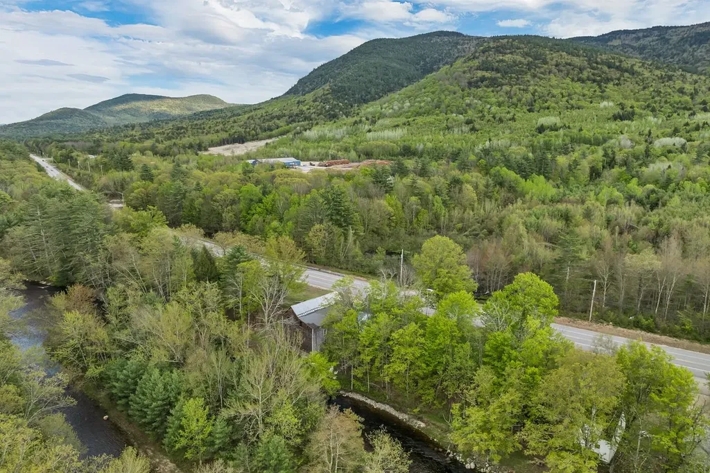 86 Bearcamp Highway Tamworth NH 03883