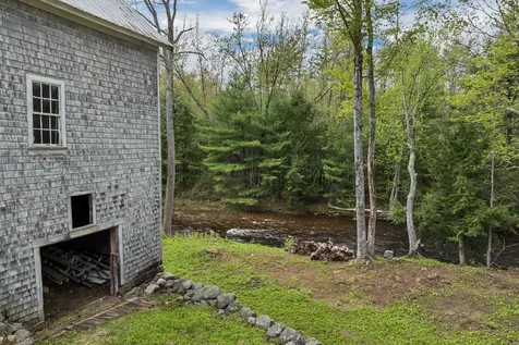 86 Bearcamp Highway Tamworth NH 03883