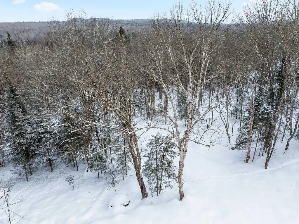 25 Spooner Road Pittsburg NH 03592