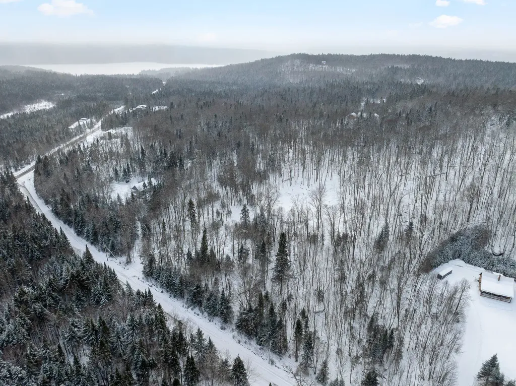 25 Spooner Road Pittsburg NH 03592