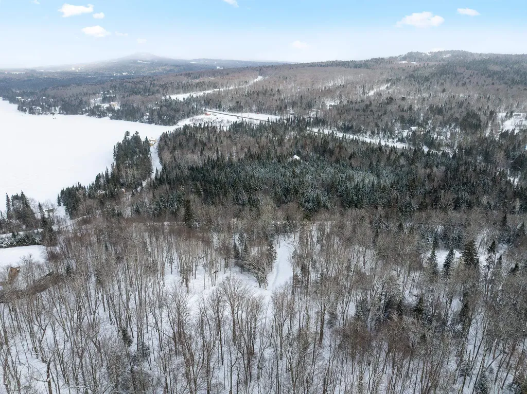 25 Spooner Road Pittsburg NH 03592