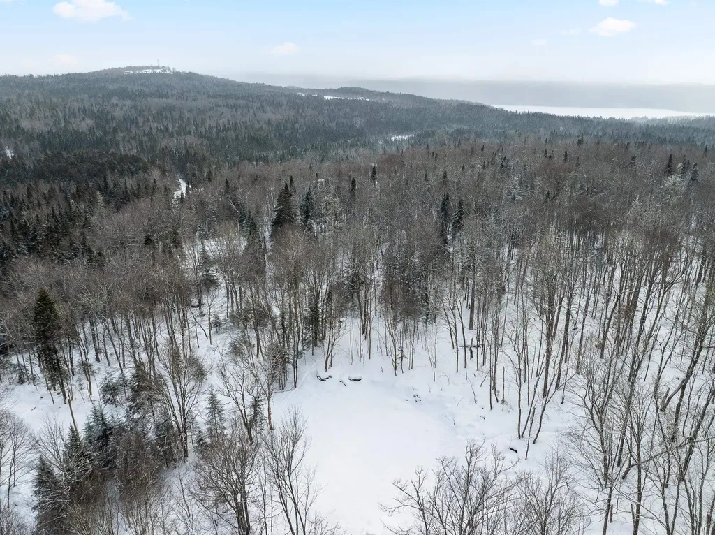 25 Spooner Road Pittsburg NH 03592