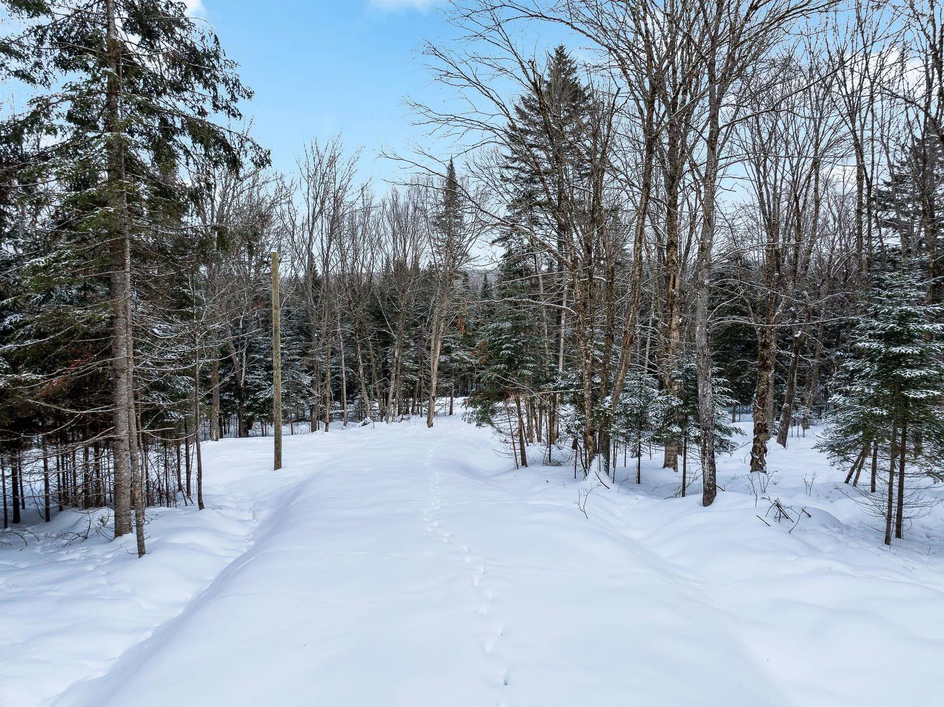 25 Spooner Road Pittsburg NH 03592