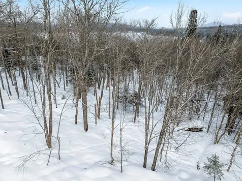 25 Spooner Road Pittsburg NH 03592