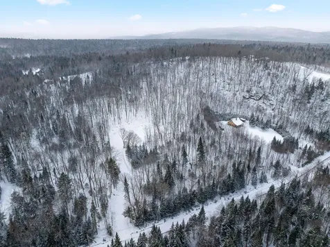 25 Spooner Road Pittsburg NH 03592