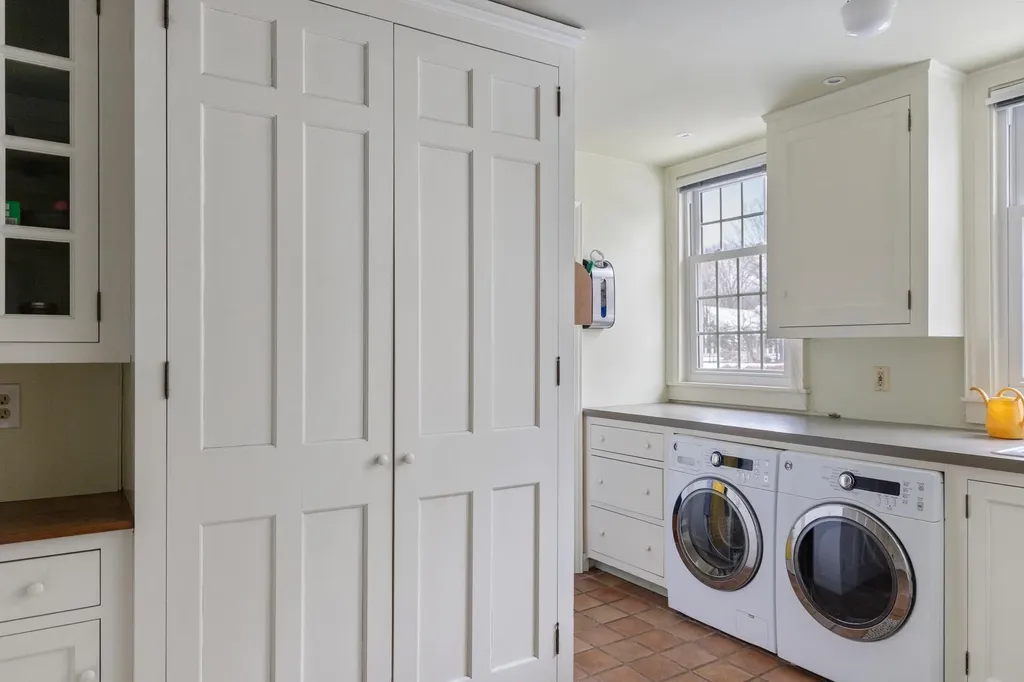 253 Main Street Norwich VT 05055