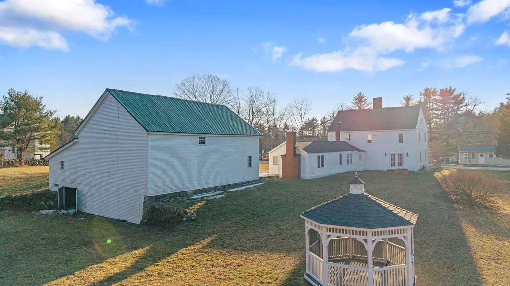 454 Main Street Fremont NH 03044