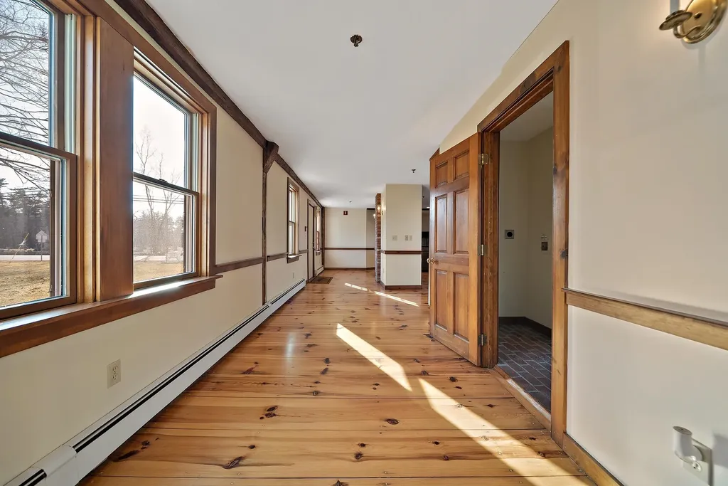 454 Main Street Fremont NH 03044