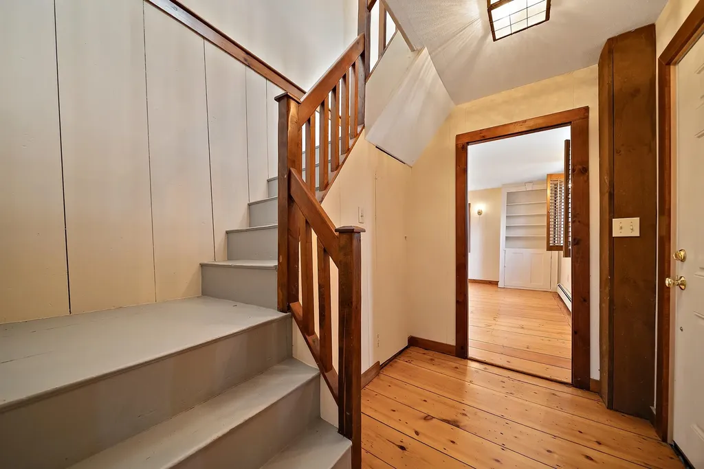 454 Main Street Fremont NH 03044