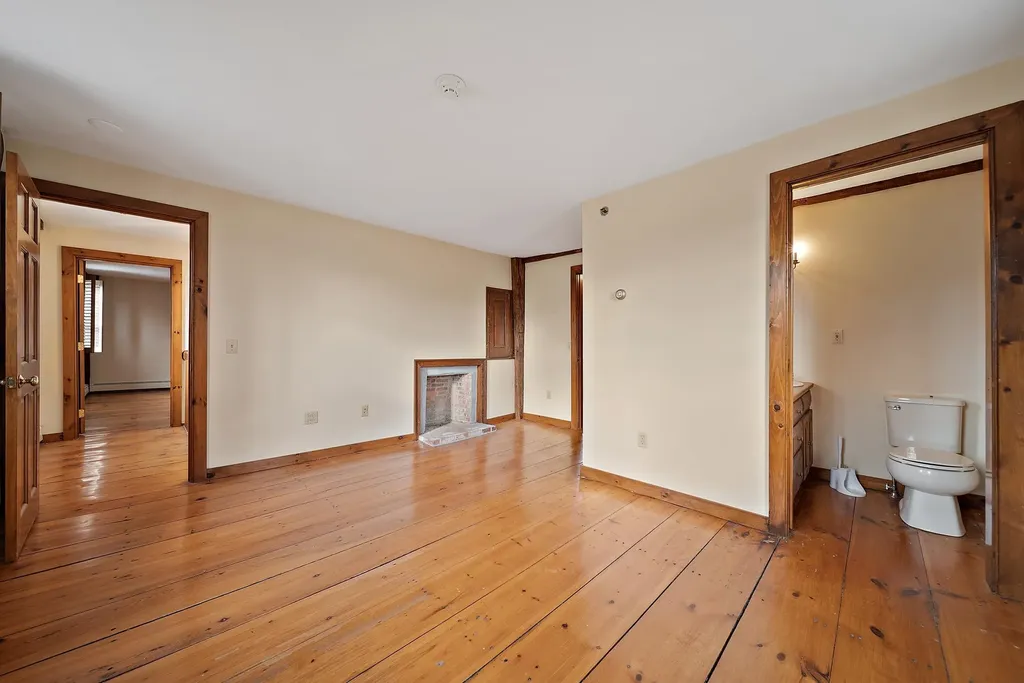 454 Main Street Fremont NH 03044