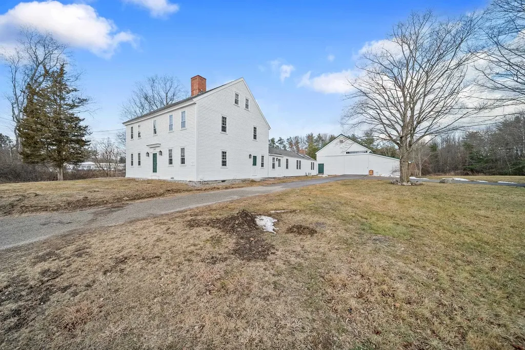 454 Main Street Fremont NH 03044