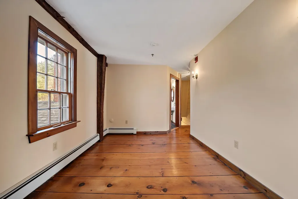 454 Main Street Fremont NH 03044