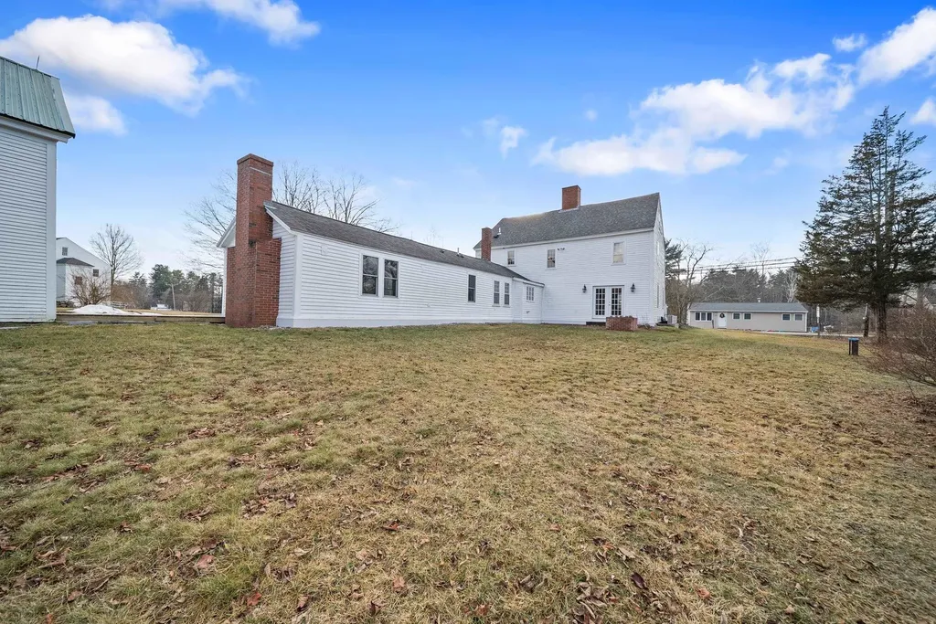 454 Main Street Fremont NH 03044