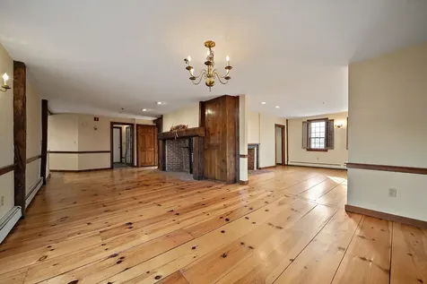 454 Main Street Fremont NH 03044