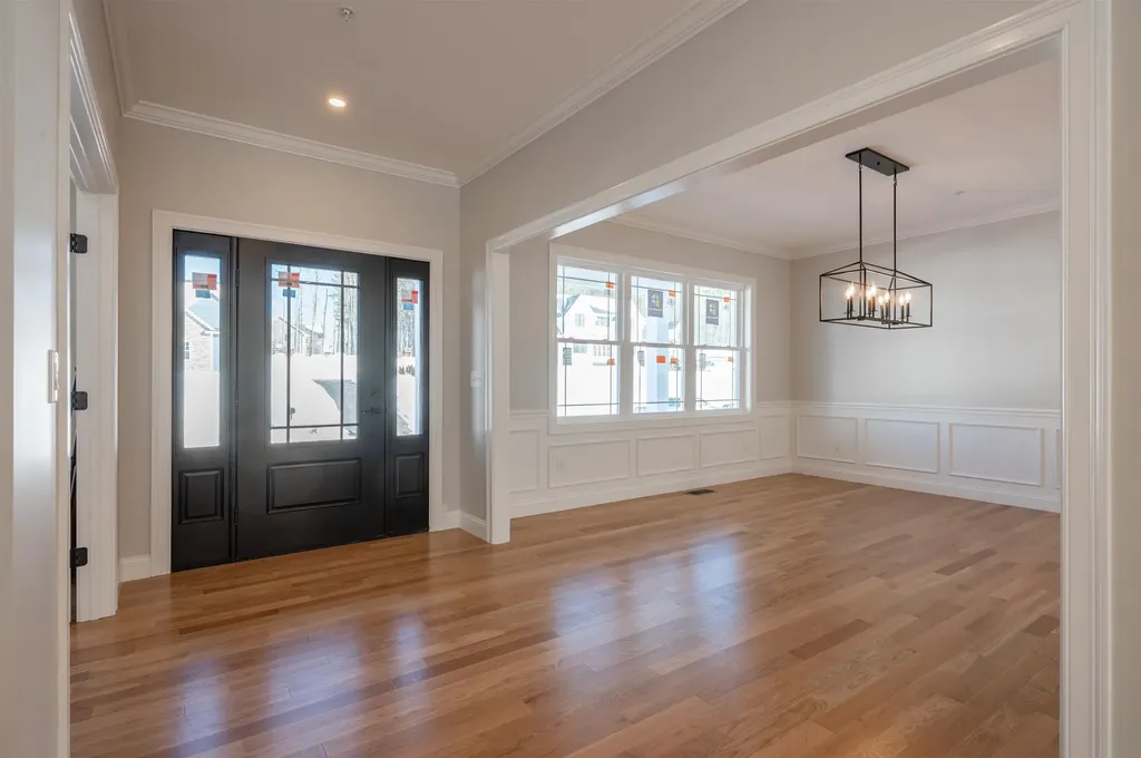 6 Newbury Road Pelham NH 03076